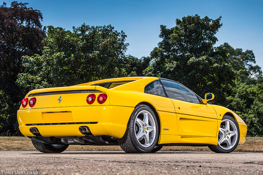 Classic Car - Photo Shoot on 355 Ferrari