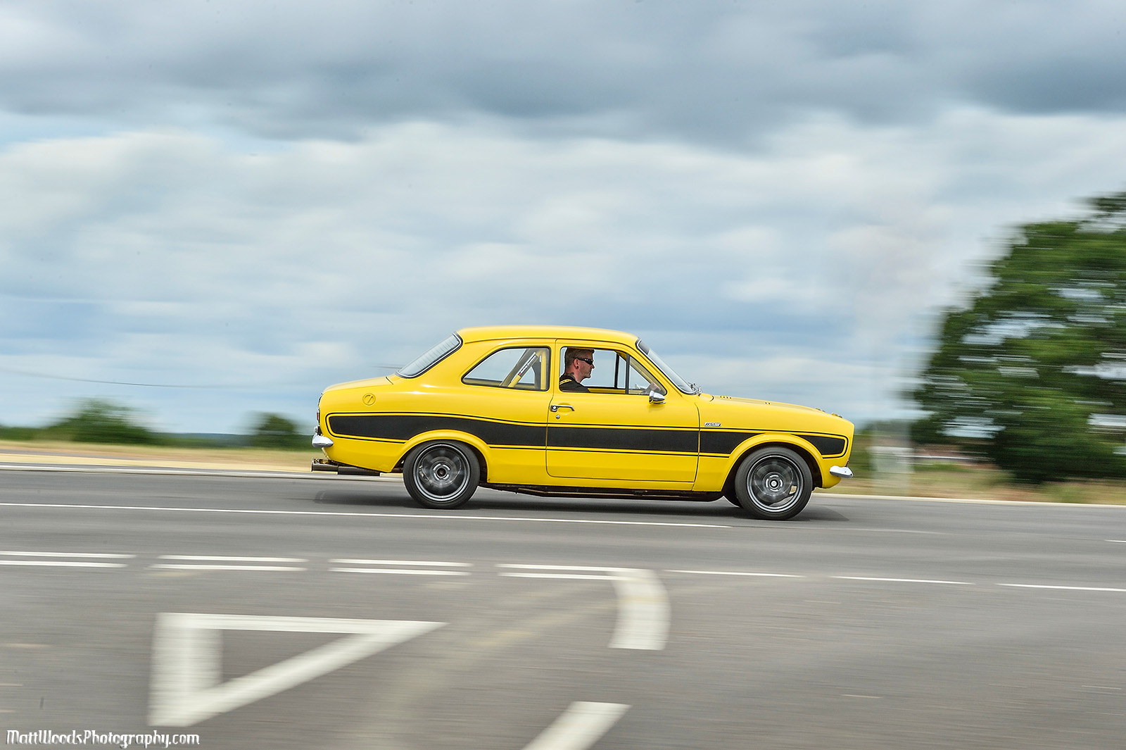 mk1 escort automotive photography