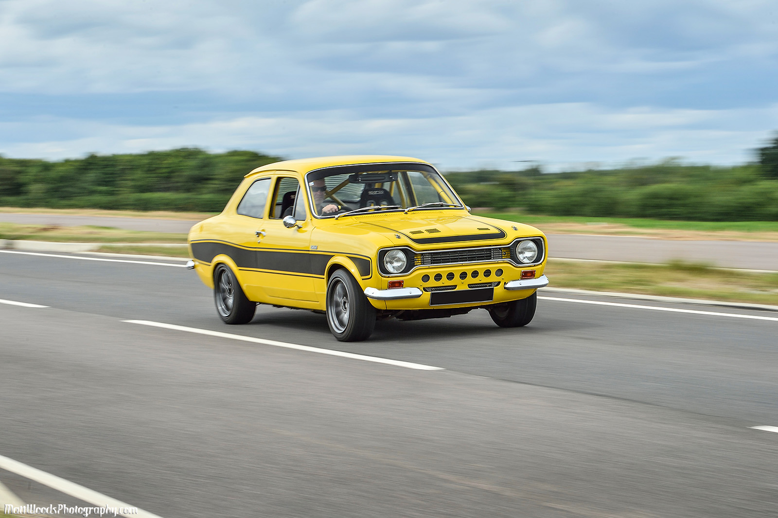 mk1 escort automotive photography