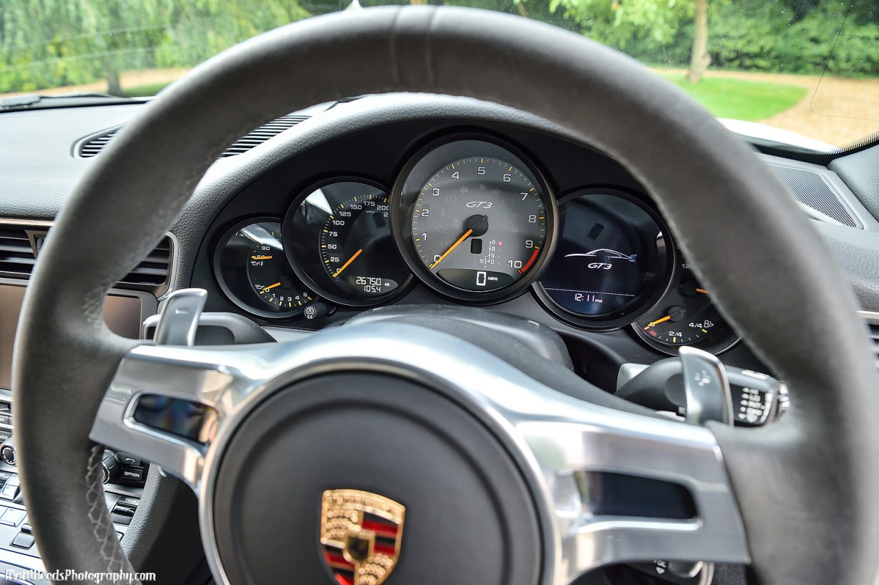 automotive photography on porsche 991 gt3 clubsport